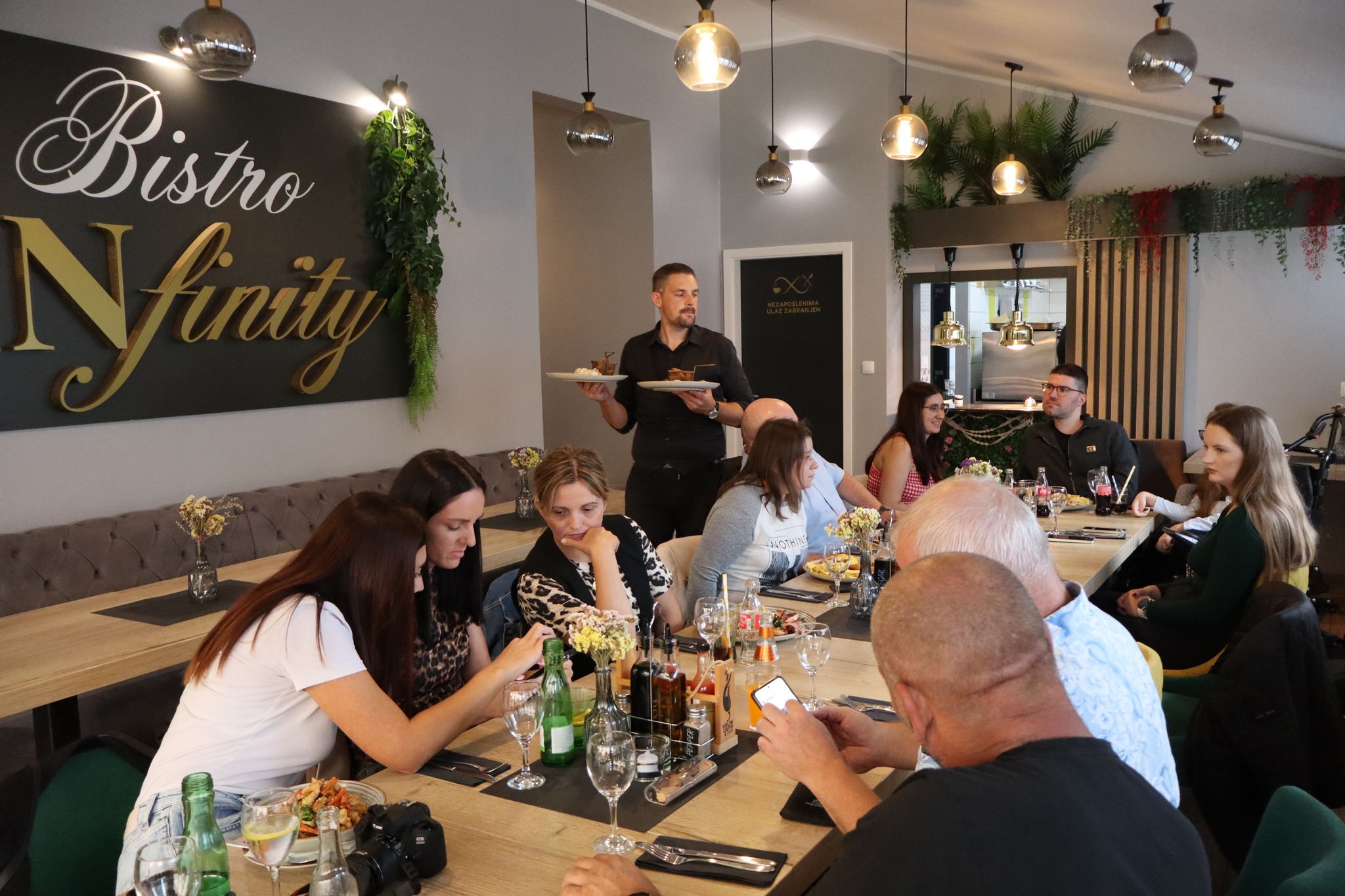 558071448_122205878834056415_6268778170599535474_n