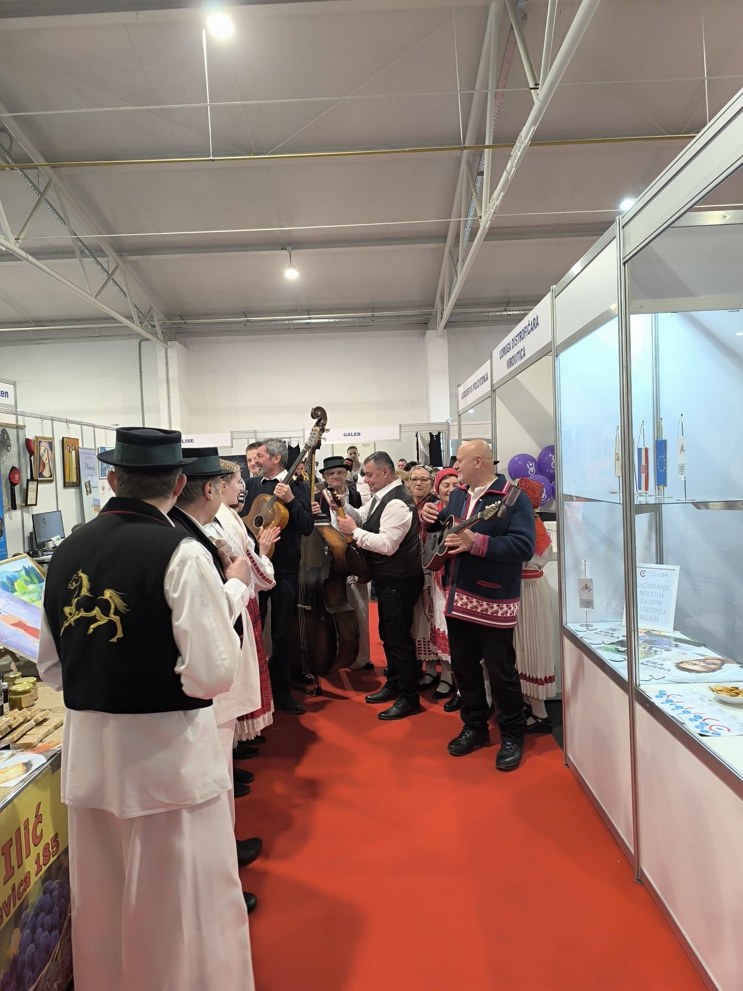 636113021_122219505476056415_5807066697966357874_n